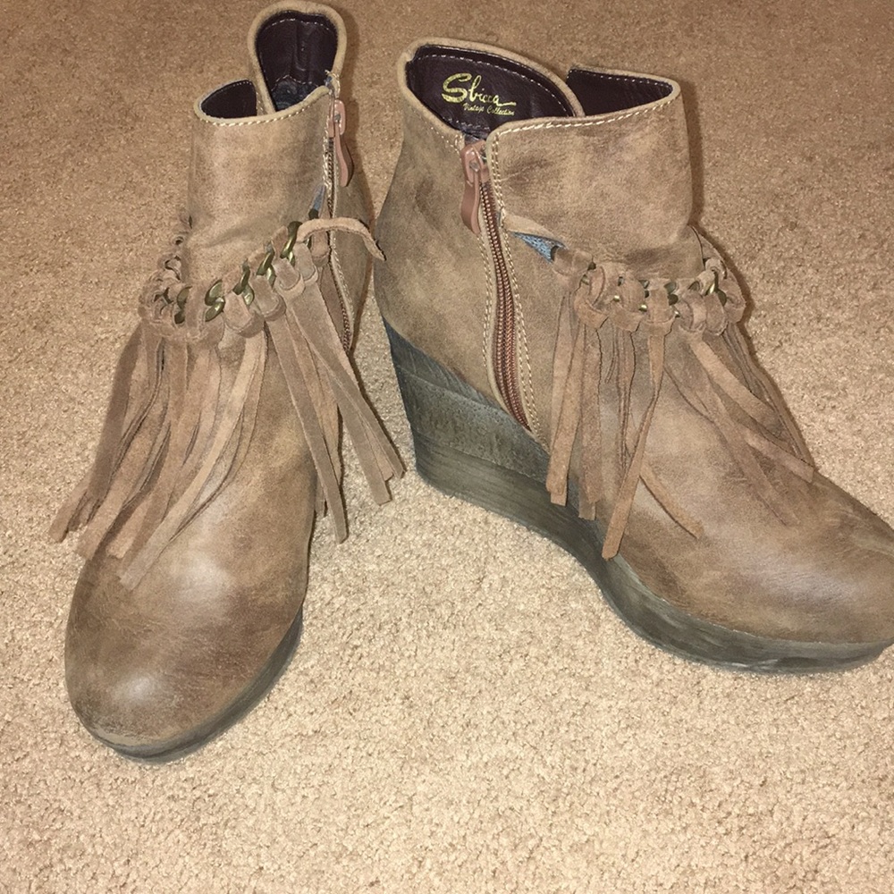 Fringe wedges
